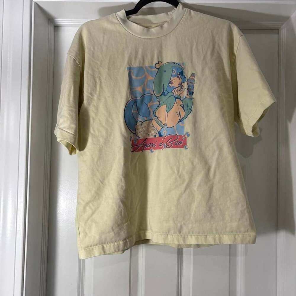 Apari x Bao Graphic T-Shirt Medium Yellow